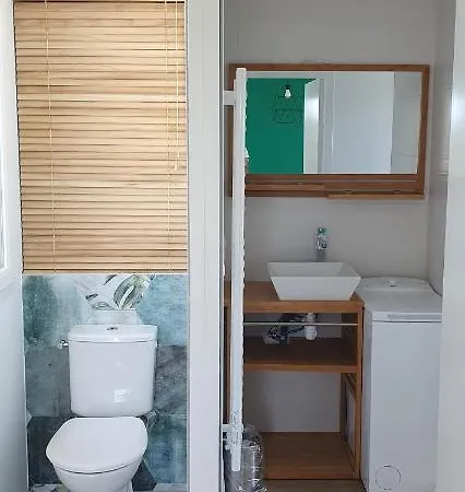 Vakantiehuis Salamandre - Maison Bois Cosy Calme Avec Parking Pour 4 A 10 Pers Ideal Couples Et Familles A 500m De La A Saint-marc-sur-mer *