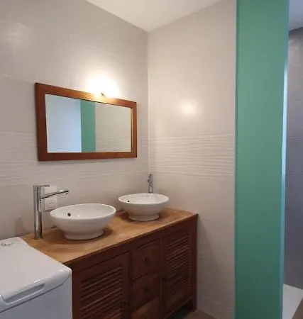 Vakantiehuis Salamandre - Maison Bois Cosy Calme Avec Parking Pour 4 A 10 Pers Ideal Couples Et Familles A 500m De La A Saint-marc-sur-mer